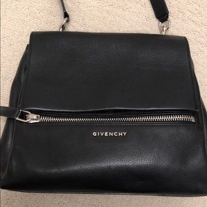 Givenchy Pandora pure bag. Medium